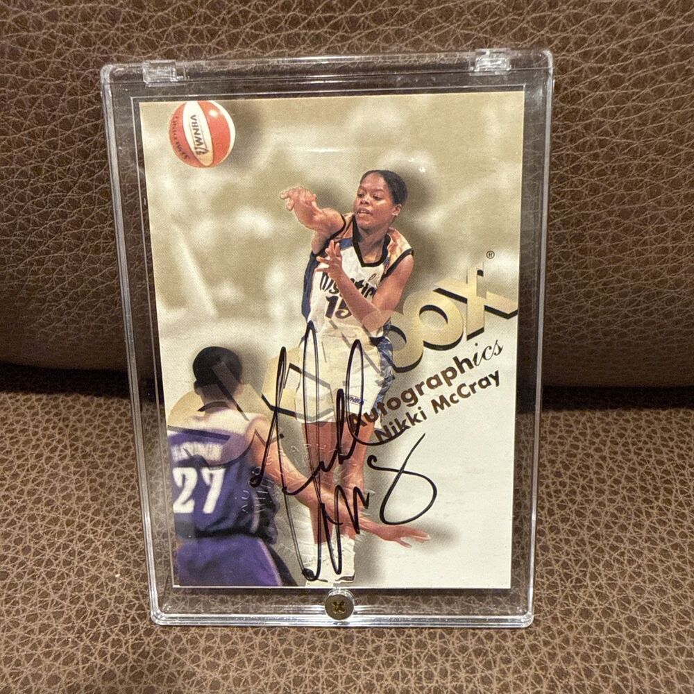 1999 Hoops Autographics Nikki McCray Auto Mint